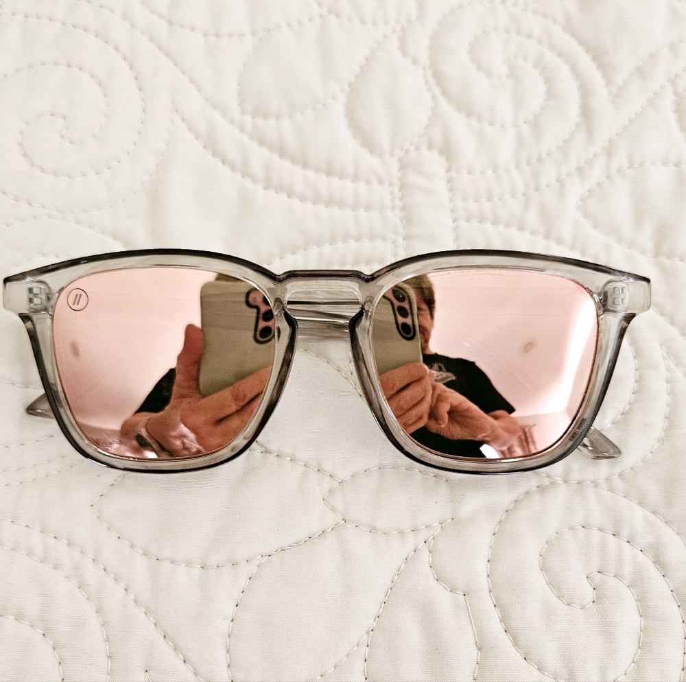 Blenders Sunglassss. Sweet Diva. Polarized.